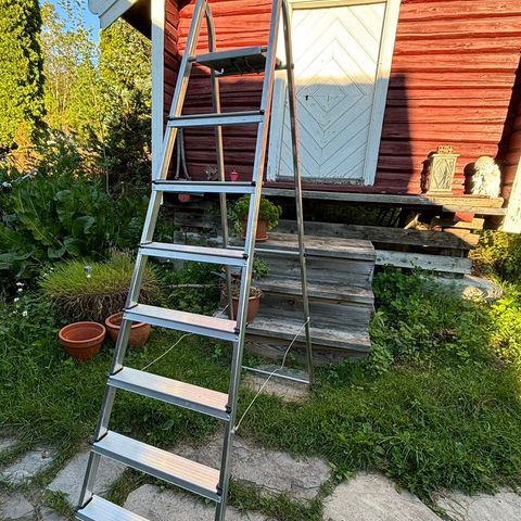 Solid gardintrapp 8 trinn. Hailo, made in Germany