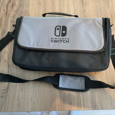 Nintendo Switch Veske med switch carry case