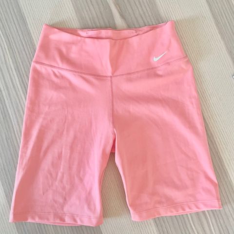 Trenings shorts Nike dame (S)