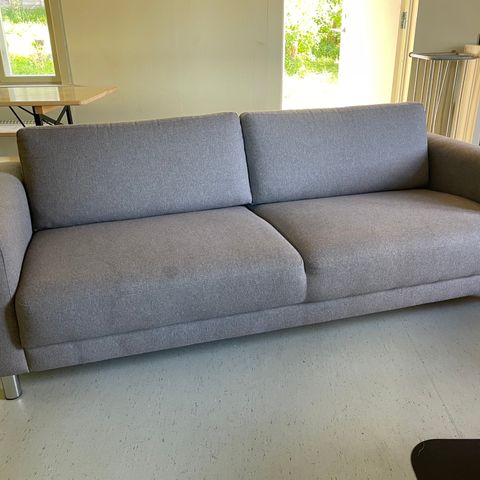 Fin velholdt sofa