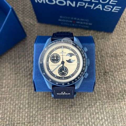 Swatch Omega Mission to the super blue moonphase