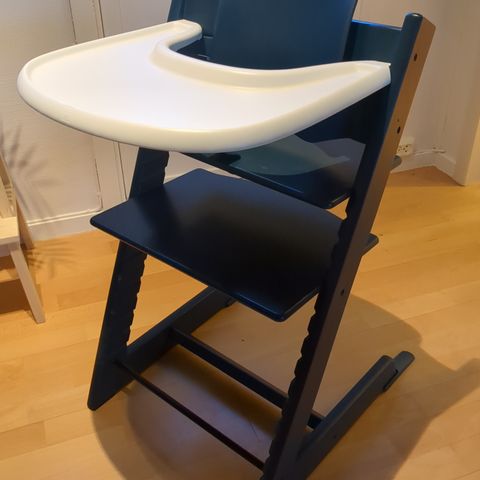 Stokke Tripp Trapp med Baby Sett og Spisebrett