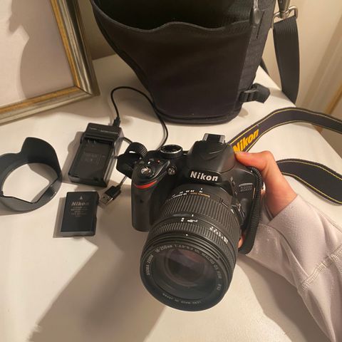 Nikon D3200 kamera med sigma linse + tilbehør