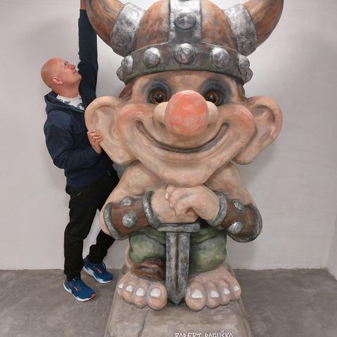 TROLL SCULPTURE