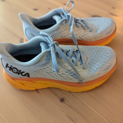 Hoka W Clifton 8, str. 37 1/3