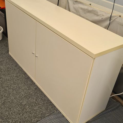 Ikea skap.