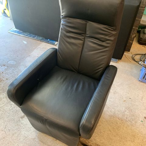 Recliner Jakobsen home skinn (som ny )