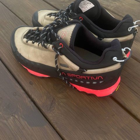 La Sportiva  TX5 Low GTX str 39