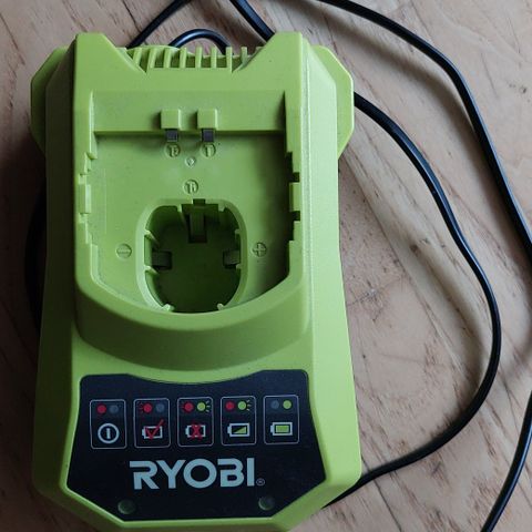 Ryobi lader