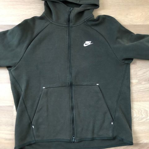 Nike tech jakke