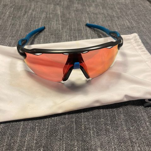 Oakley radar EV Advancer