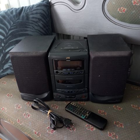 JVC minianlegg cd/radio/kassett spiller