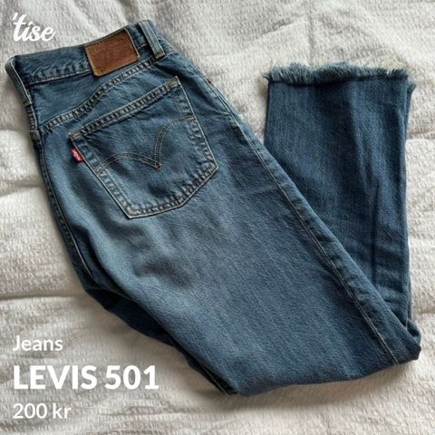 Levis 501 cropped