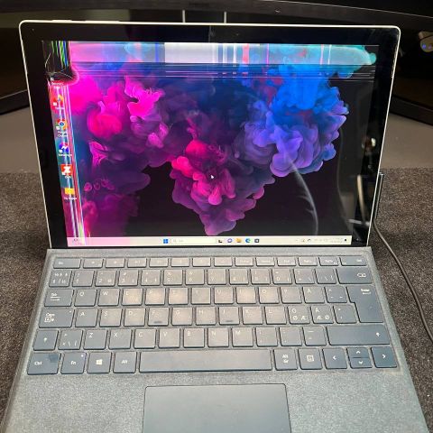 Surface pro 6 4gb ram med 128 GB SSD