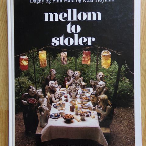 "Mellom to stoler" - Dagny & Finn Hald og Roar Høyland