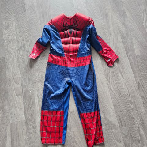 Spidermandrakt str 5-6 år