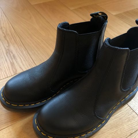 Dr. Martens str 38