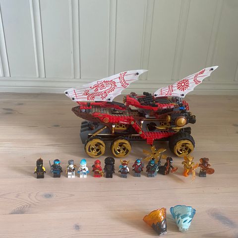 Ninjago Land bounty +12 figurer