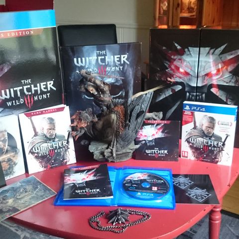 The Witcher 3 - Wild hunt Collectors Edition (PS4)