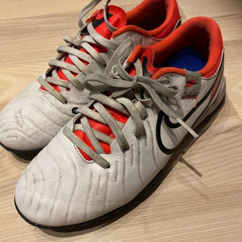 Nike fotballsko str 38