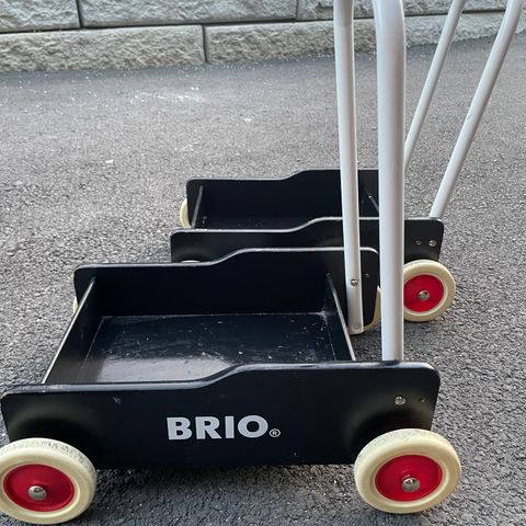 Brio gå-vogn 2 stk