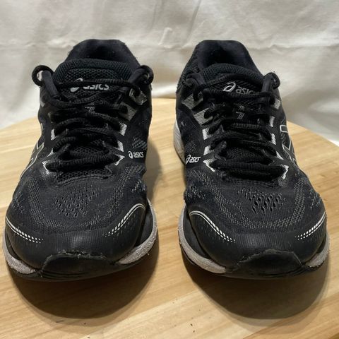 ASICS GT 2000 7 løpesko i str 39,5