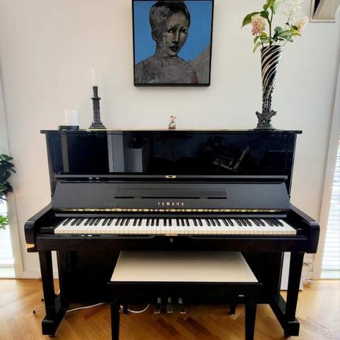 Yamaha U1 piano vurderes solgt - løp og kjøp!