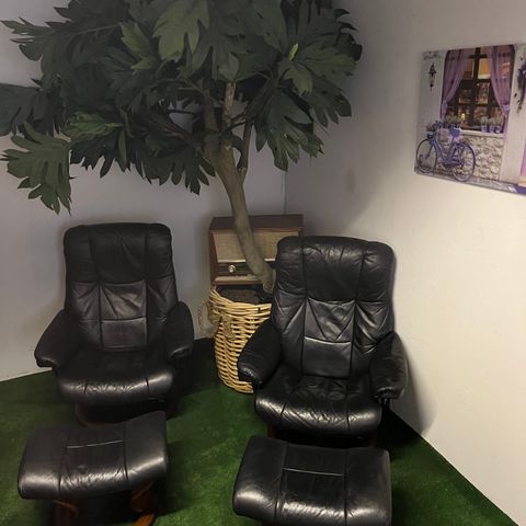 2 stk Stressless Mayfair®️ hvilestoler fra Ekorness!Ny pris 50000 nok!