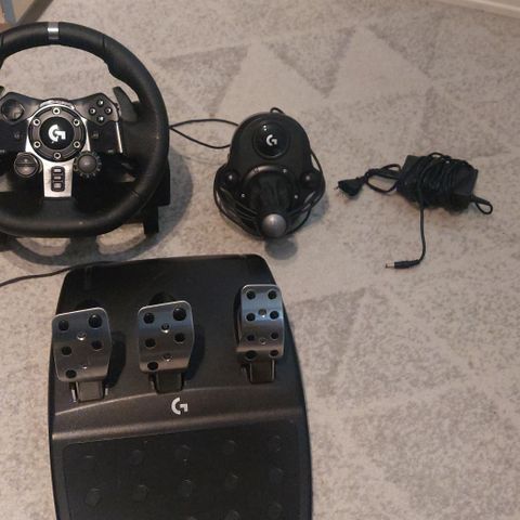 Logitech G923 med shifter