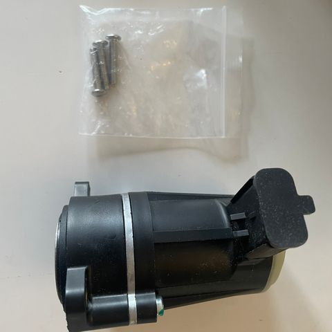 Tesla S og X parkeringbremse motor