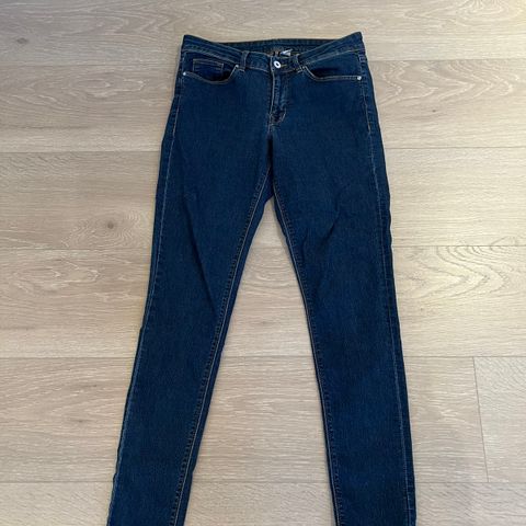 Mørkblå jeans str 40/M