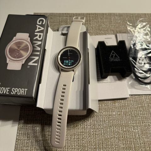 Garmin vivomove sport