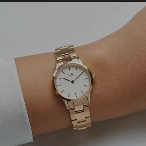 Daniel wellington klokke - ny i eske