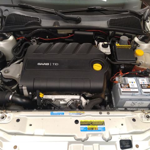 Saab 9-5 1.9tdi motor 220" km