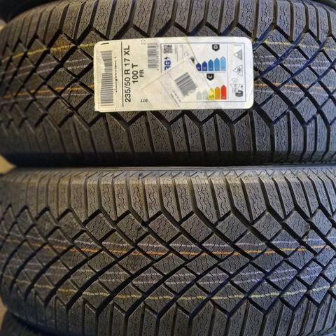 235/50R17 Continental viking contact 7 vinterdekk