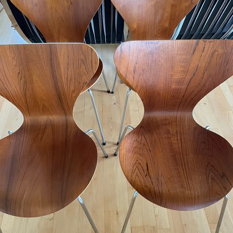 Arne Jacobsen - syveren i teak