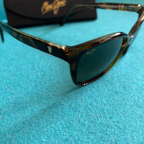 MAN UTD + Maui Jim Starfish solbrille