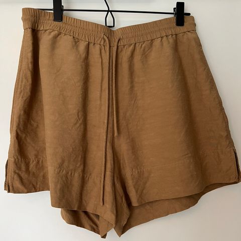 Shorts fra Arket, str 38