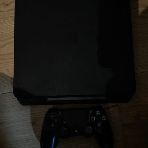 PlayStation 4 Slim 1TB