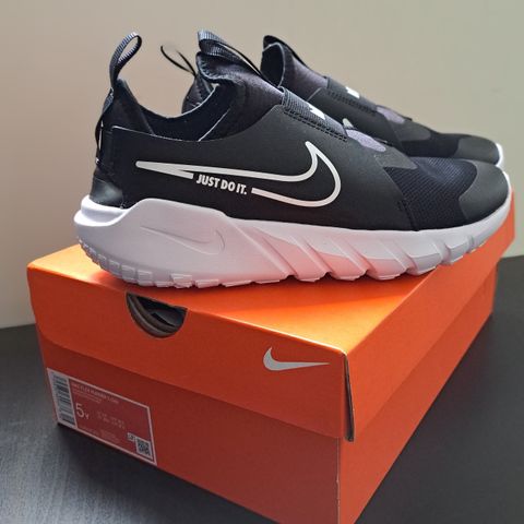 Nike Flex Runner Road, str. 37.5