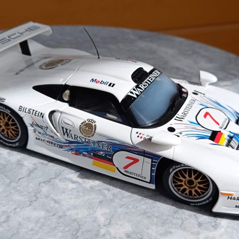 Porsche 1/18 911 GT1 1997 LeMans