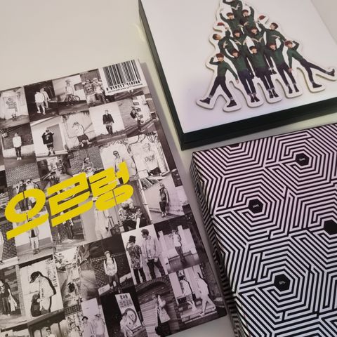 K-Pop album EXO