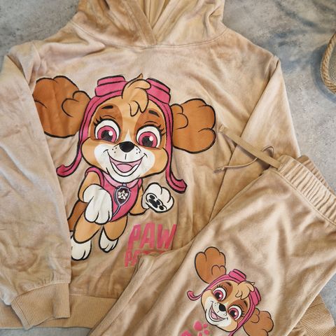 Paw Patrol (Skye) joggedress str 134