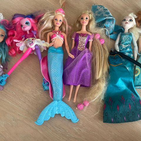 Barbie, frost, rapunzel med fler