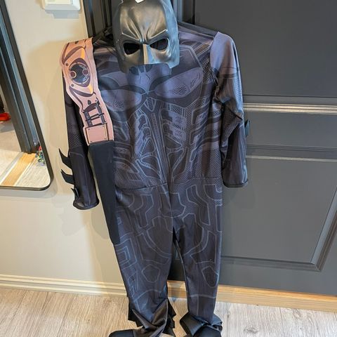 Batman kostyme med maske str 5-7 år!