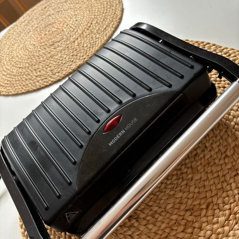 Modern House paninigrill