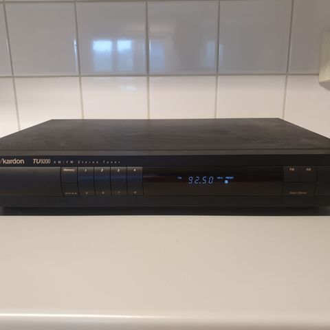 Harman Kardon Midi AM/FM Tuner