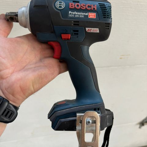 Bosch GDS 18v-300 selges