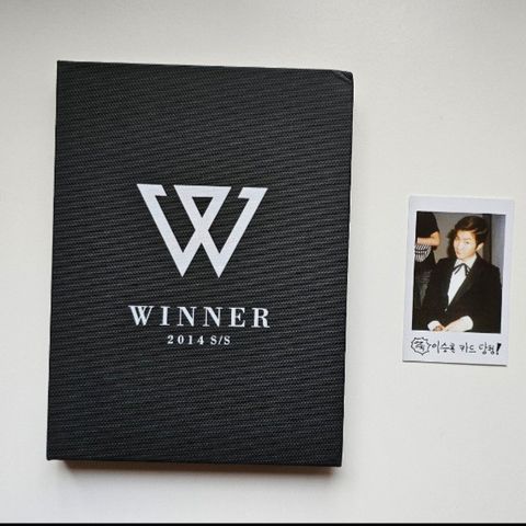 WINNER kpop album