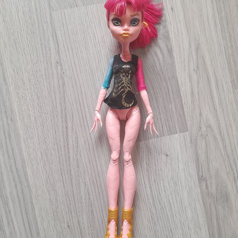 Monster High dukke